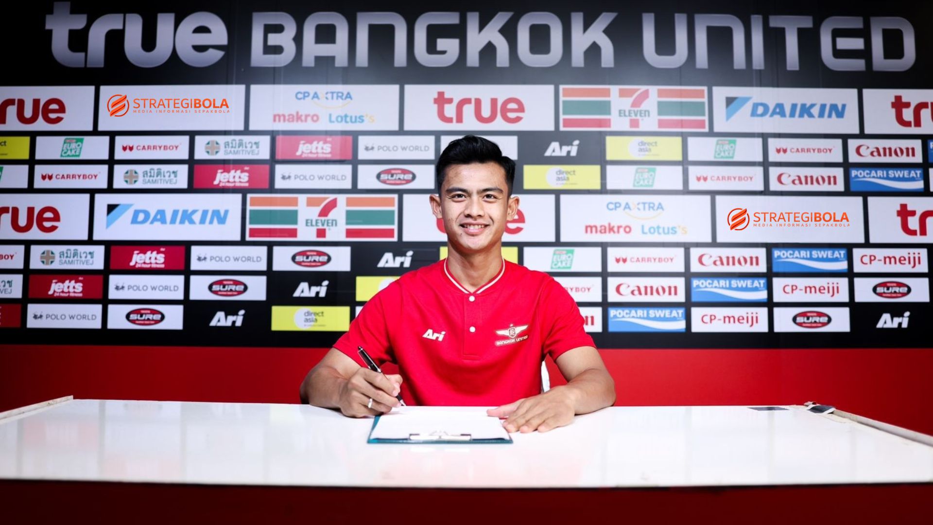 🇮🇩Pratama Arhan resmi diumumkan Bangkok United🇹🇭sebagai rekrutan terbarunya untuk paruh musim 24/25_strategibola (2)