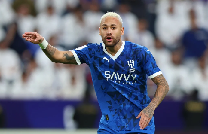 Neymar di lapangan saat bermain untuk Al Hilal