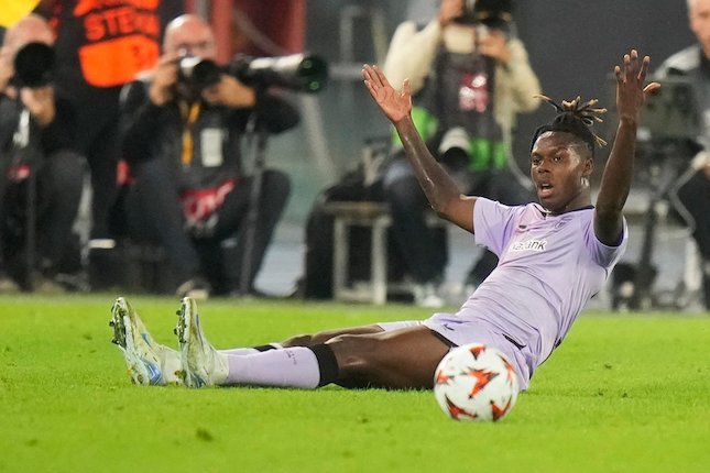 Ekspresi Nico Williams dalam laga Liga Europa antara AS Roma vs Athletic Bilbao, Jumat (27/9/2024). (c) AP Photo/Alessandra Tarantino