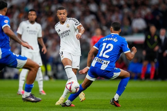 Aksi Kylian Mbappe dalam laga La Liga antara Real Madrid vs Deportivo Alaves, Rabu (25/9/2024). 