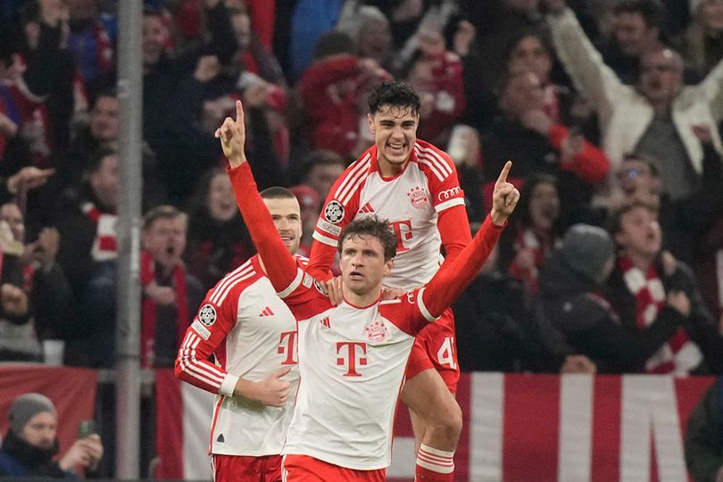 selebrasi thomas muller di bayer munchen
