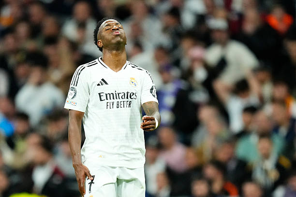 El Clasico Memanas! Vinicius Cedera, Munoz Curi Panggung