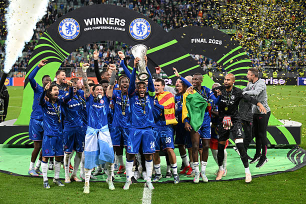 Chelsea Paling Serius, Serie A Gigit Jari