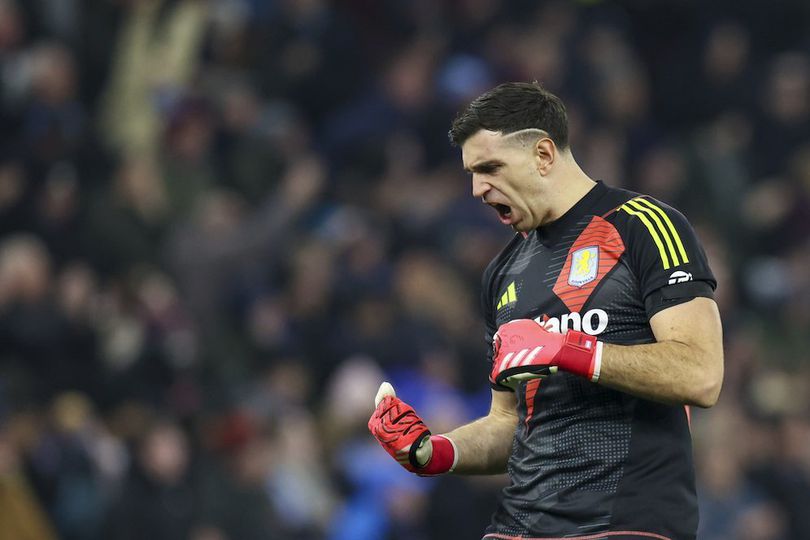 Kiper Aston Villa Emiliano Martinez