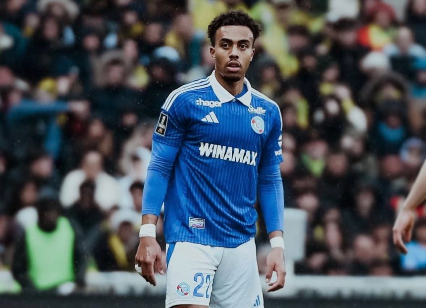 AC Milan Bidik Gela Doue Gantikan Walker, Ditolak Strasbourg