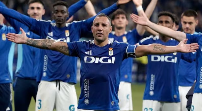 Santi Cazorla Perpanjang Kontrak di Usia 40 Tahun