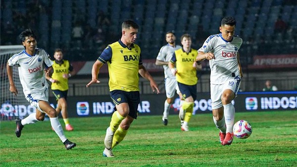 Oxford United Bungkam Arema FC 4-0 dan Melaju ke Final Piala Presiden 2025