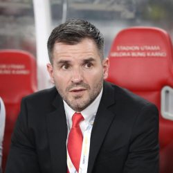 Simon McMenemy dan Hari Pertama Penuh Drama di Timnas Indonesia