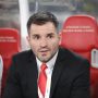 Simon McMenemy dan Hari Pertama Penuh Drama di Timnas Indonesia