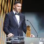 Emiliano Martinez pemenang Yashin Trophy 2023