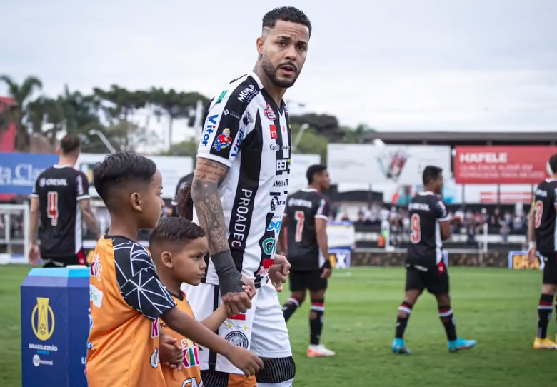 Emaxwell Souza