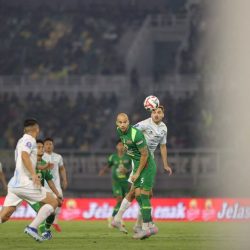 laga persebaya vs psim yogyakarta