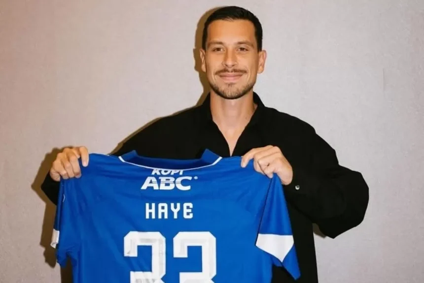 Thom Haye Fokus Adaptasi di Persib Bandung, Tak Gentar Hadapi Kritik