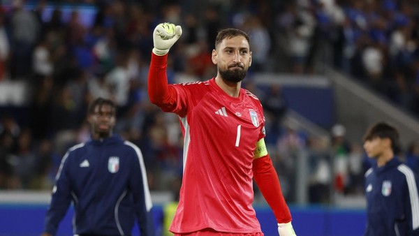 Donnarumma di Derby Manchester