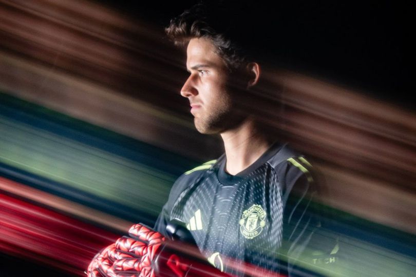 Kiper Manchester United, Senne Lammens