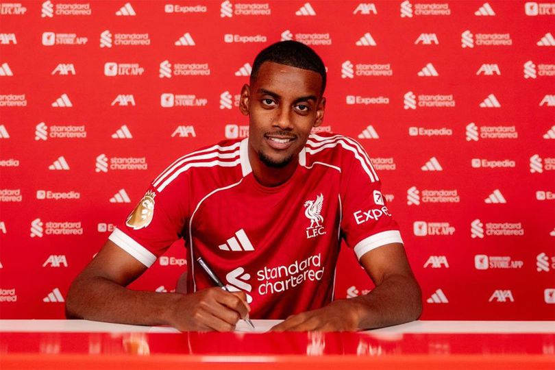 Liverpool Sambut Alexander Isak, Arne Slot Ingatkan Fans untuk Bersabar