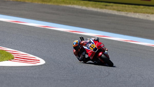 Adik Valentino Rossi