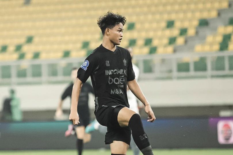 Hokky Caraka dalam laga Persita Tangerang vs PSM Makassar