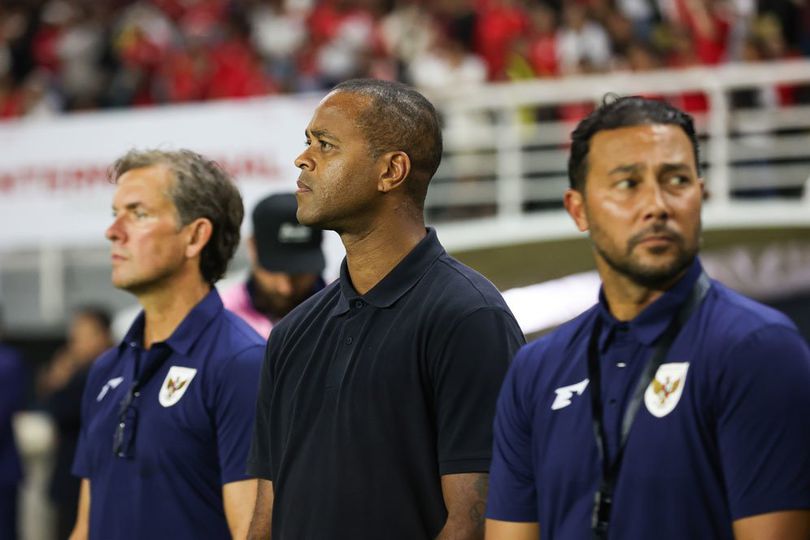Patrick Kluivert ketika melatih Timnas Indonesia