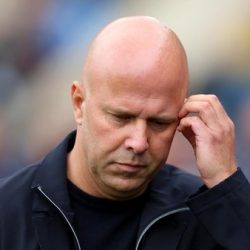 Liverpool Kehilangan Jati Diri: Arne Slot di Persimpangan Krisis Anfield