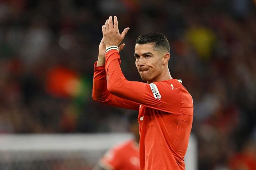 Cristiano Ronaldo Kantongi Kartu Merah Perdana Bersama Portugal, Insiden vs Irlandia Jadi Sorotan