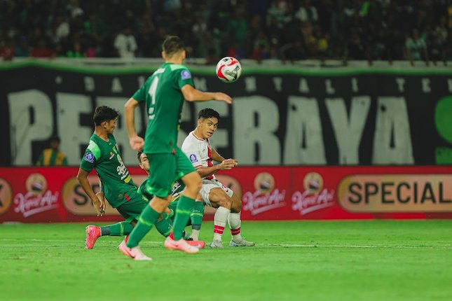 laga Persis Solo melawan Persebaya