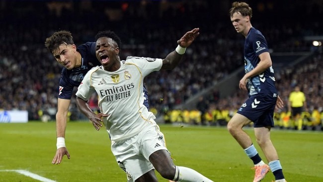 Real Madrid Dipermalukan Celta Vigo 0-2 di Bernabeu, Dua Kartu Merah dan Performa Buruk Trio Bintang Warnai Malam Kelam