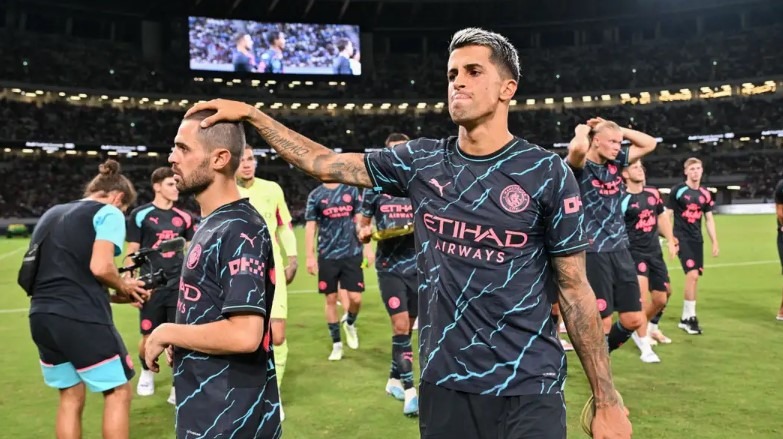 Barcelona resmi memulangkan Joao Cancelo dari Al-Hilal