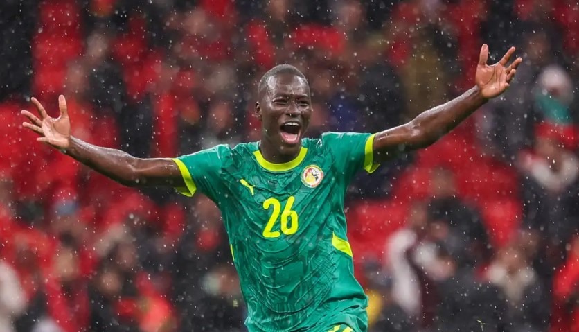 Manchester United Incar Pape Gueye sebagai Pengganti Casemiro