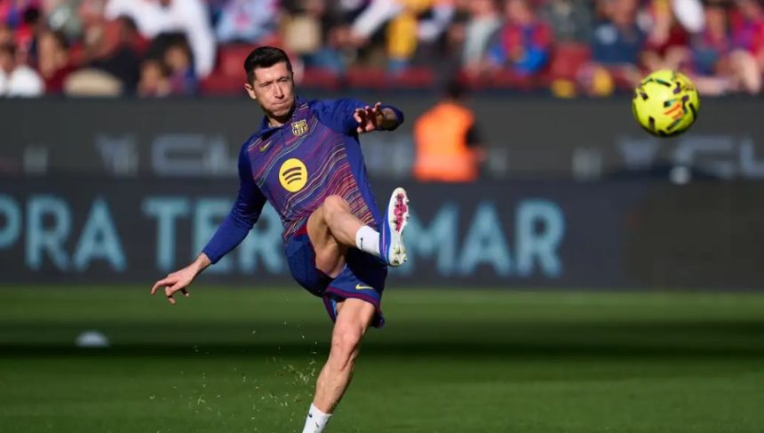 Robert Lewandowski Buka Suara Soal Masa Depannya di Barcelona