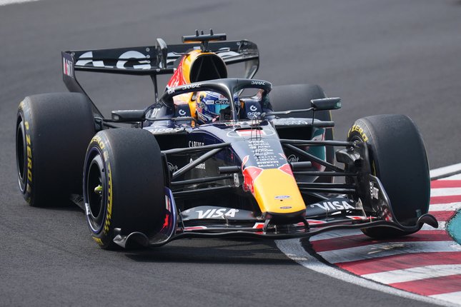 Max Verstappen Pensiun Dini? Protes Regulasi Mesin Baru F1 2026 dan Krisis Motivasi di Red Bull