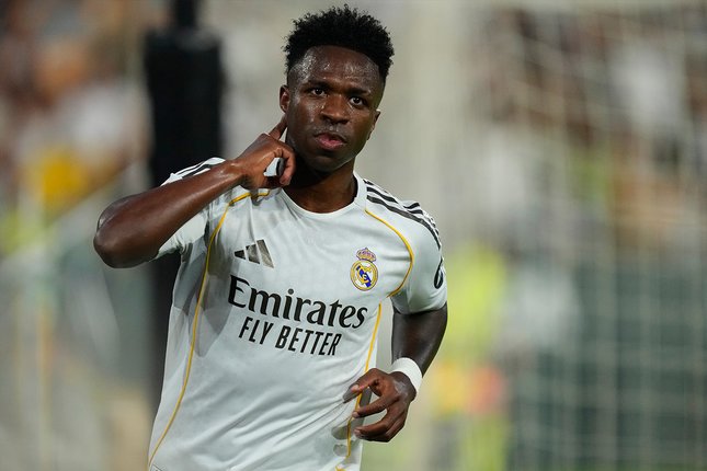 Selebrasi Vinicius Junior setelah mencetak gol ke gawang Betis di lanjutan La Liga, 25 April 2026. (c) AP Photo/Jose Breton